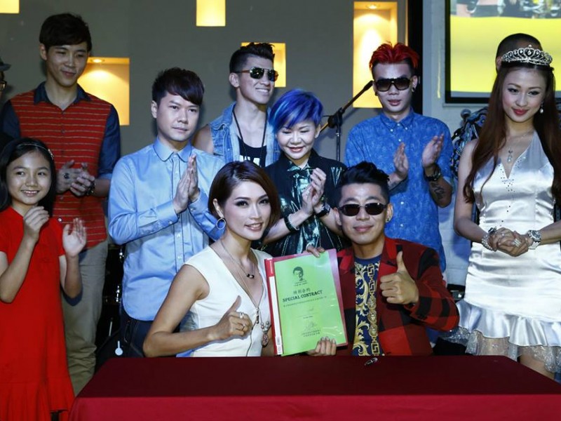 10344805_667518109952437_2324895697335311654_n